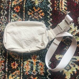 Lululemon everywhere belt bag large 2L